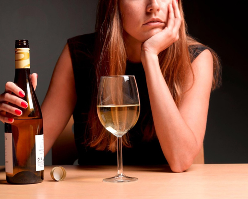 Анонимное лечение женского алкоголизма в Калуге